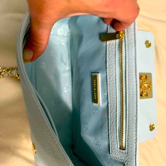 ๐๐Light Blue Tory Burch Crossbody๐๐ - Picture 2 of 8